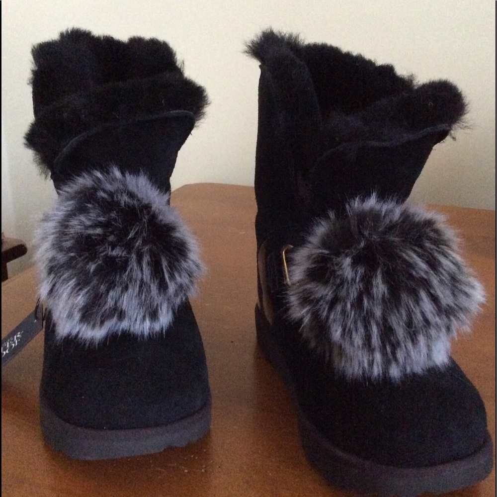 Ugg Isley Patent Waterproof boot for girl